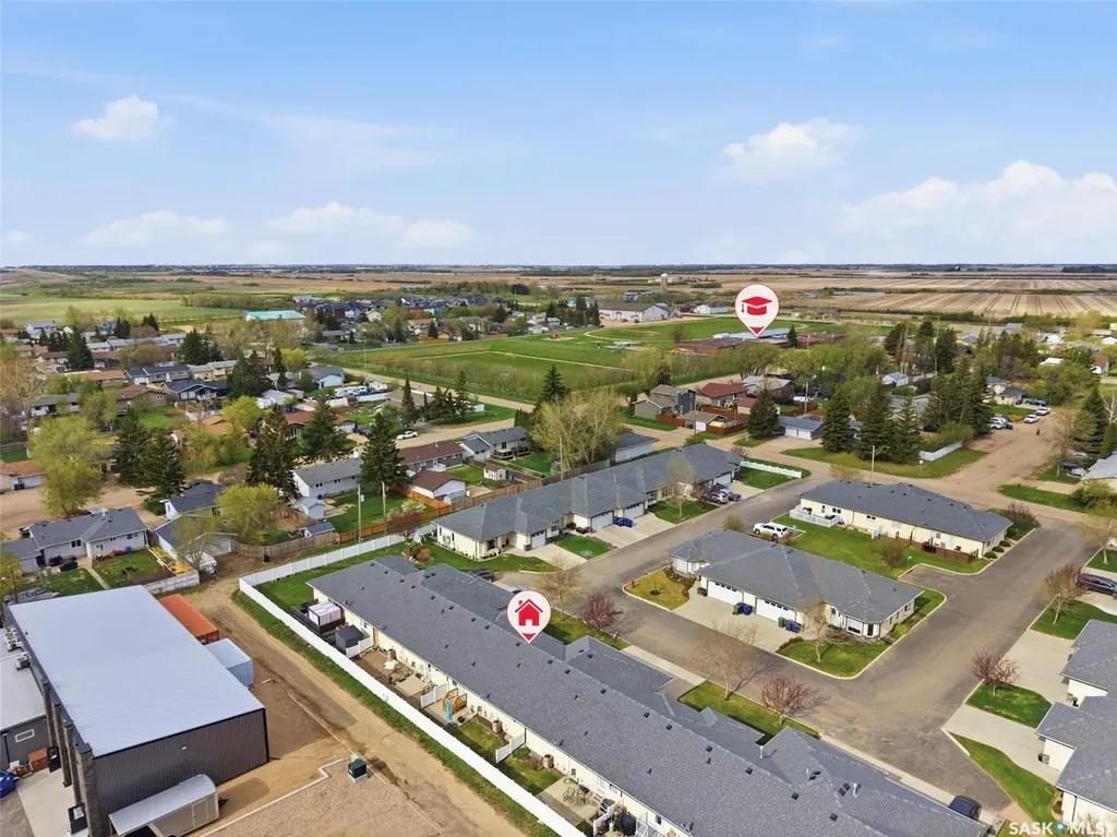 320 3rd Street Osler SK S0K 3A0
