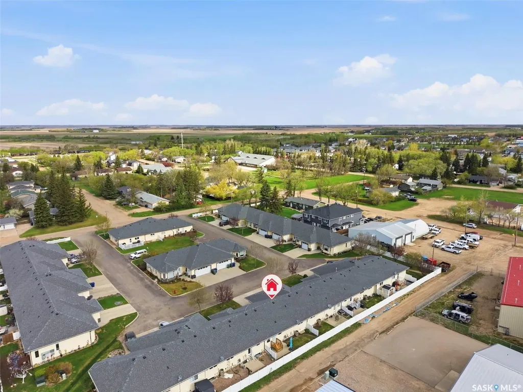 320 3rd Street Osler SK S0K 3A0