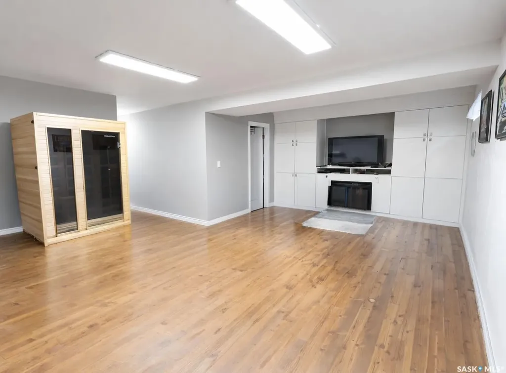 1010 Woodman Crescent Prince Albert SK S6V 6L6