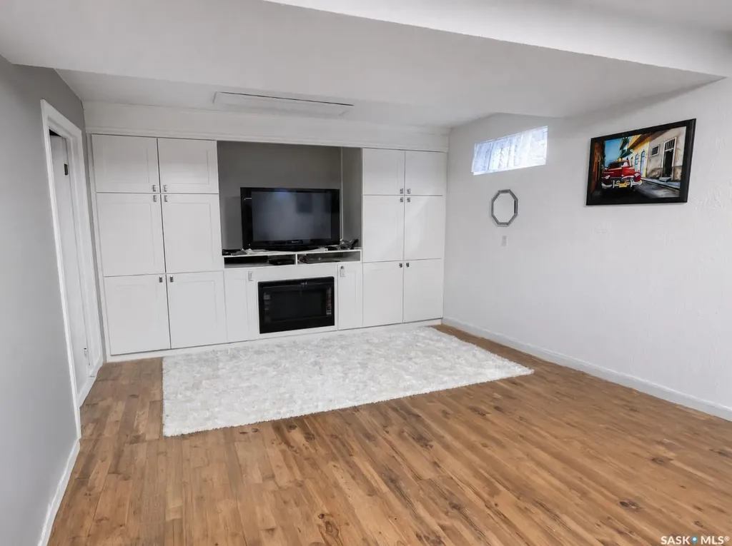 1010 Woodman Crescent Prince Albert SK S6V 6L6