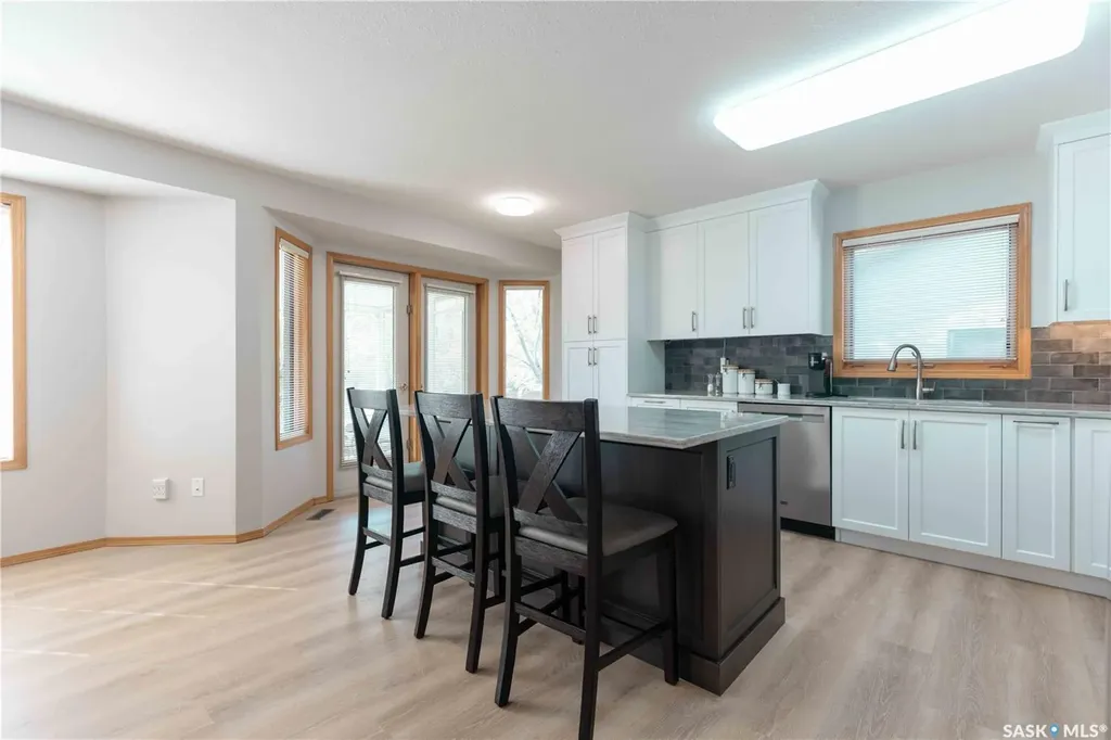 420 Heritage Crescent Saskatoon SK S7H 5P3