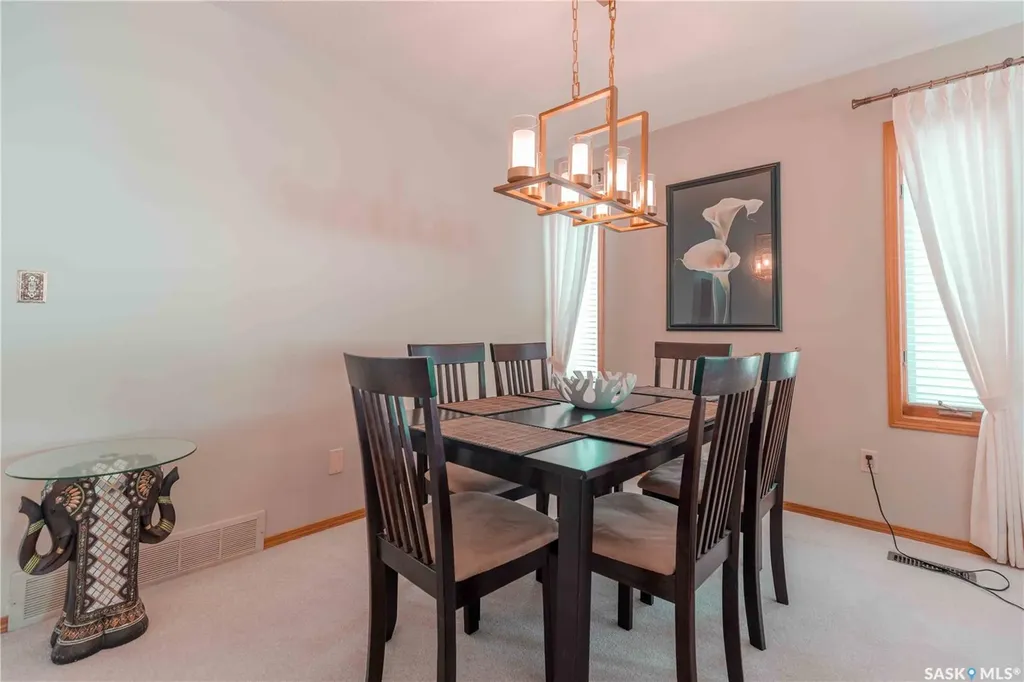 420 Heritage Crescent Saskatoon SK S7H 5P3