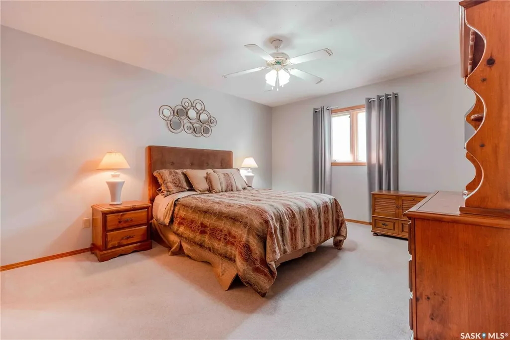 420 Heritage Crescent Saskatoon SK S7H 5P3
