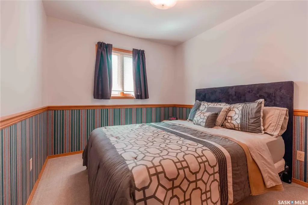 420 Heritage Crescent Saskatoon SK S7H 5P3
