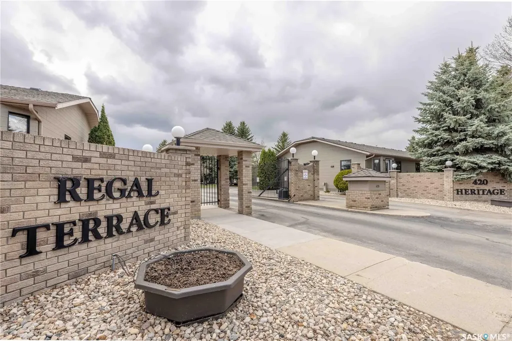 420 Heritage Crescent Saskatoon SK S7H 5P3
