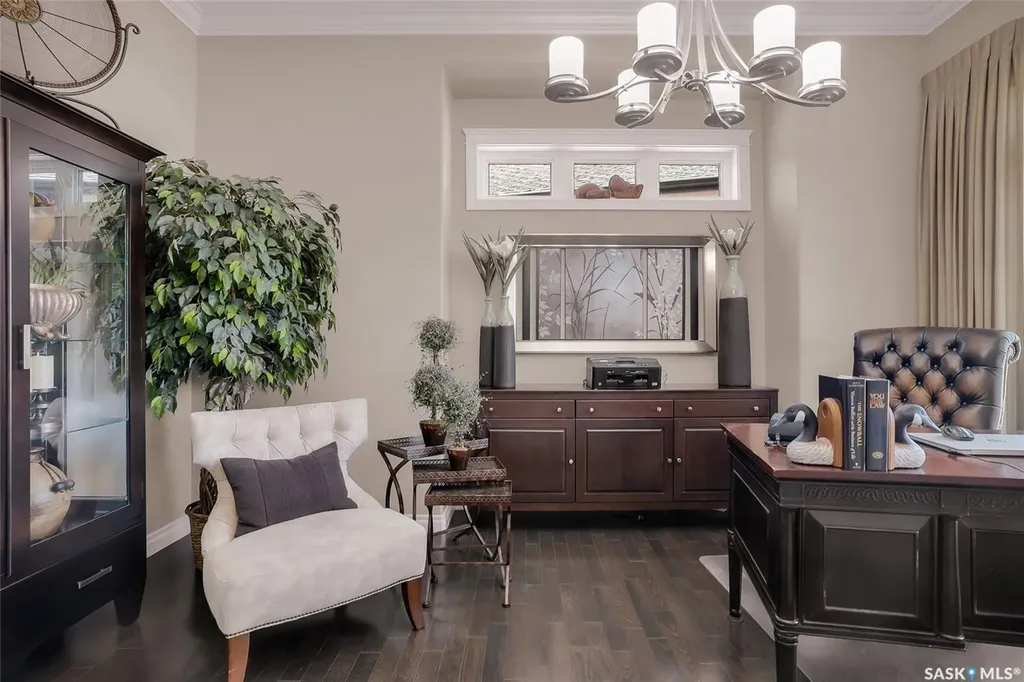 142 Assaly Street Saskatoon SK S7T 0E4