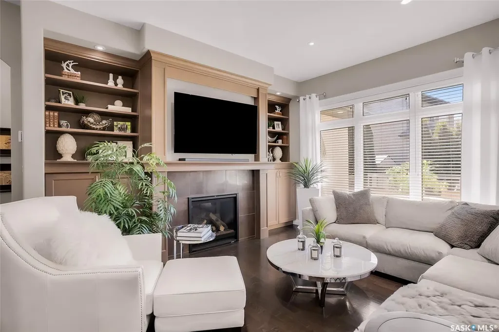 142 Assaly Street Saskatoon SK S7T 0E4
