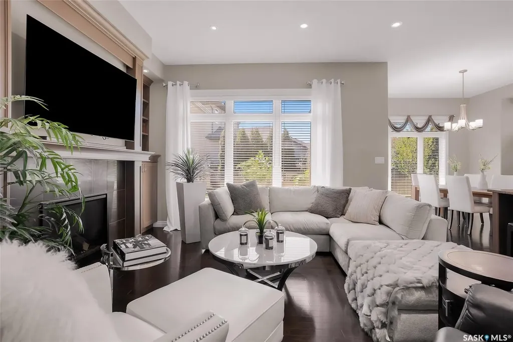 142 Assaly Street Saskatoon SK S7T 0E4