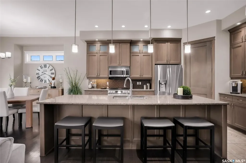 142 Assaly Street Saskatoon SK S7T 0E4