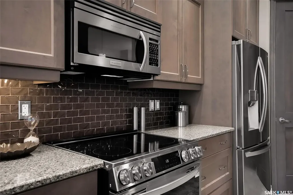 142 Assaly Street Saskatoon SK S7T 0E4