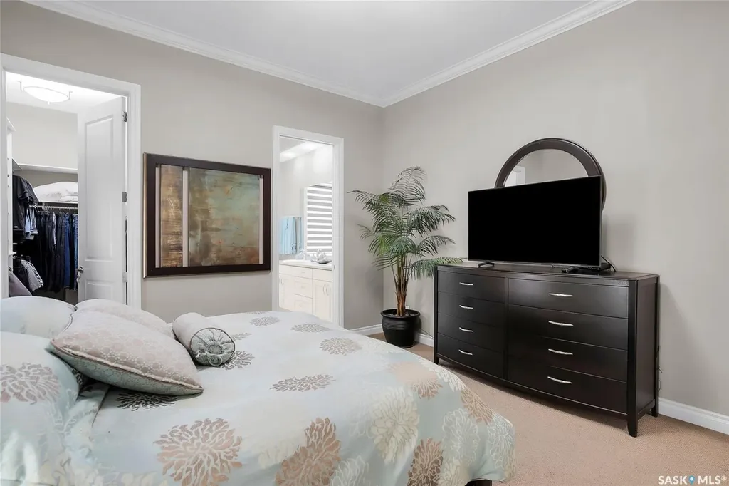 142 Assaly Street Saskatoon SK S7T 0E4