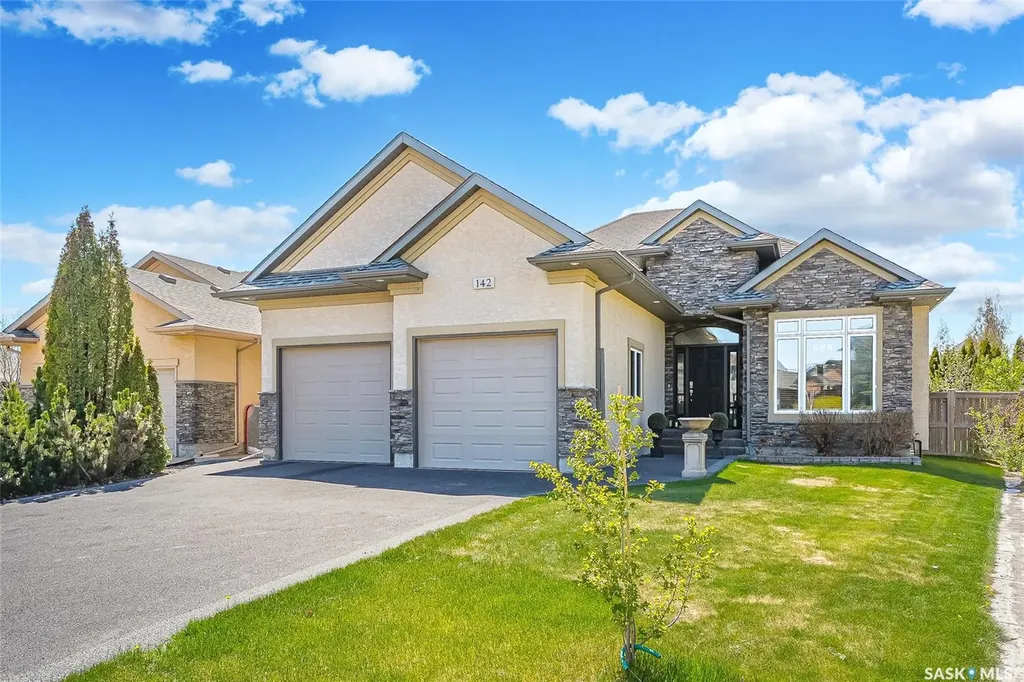 142 Assaly Street Saskatoon SK S7T 0E4