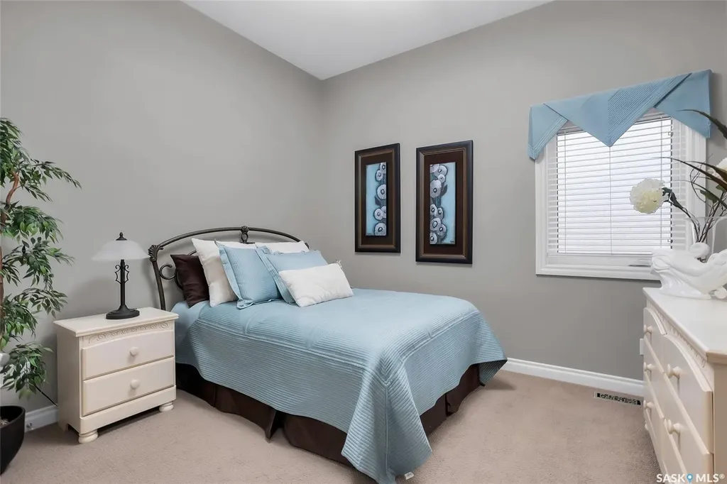 142 Assaly Street Saskatoon SK S7T 0E4