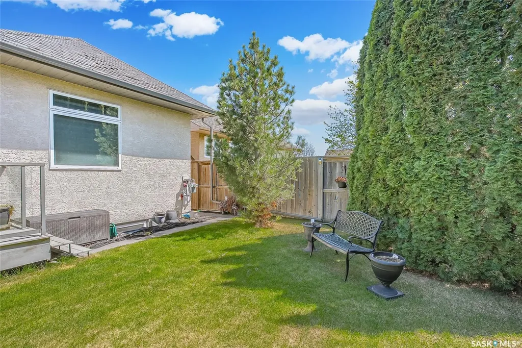 142 Assaly Street Saskatoon SK S7T 0E4