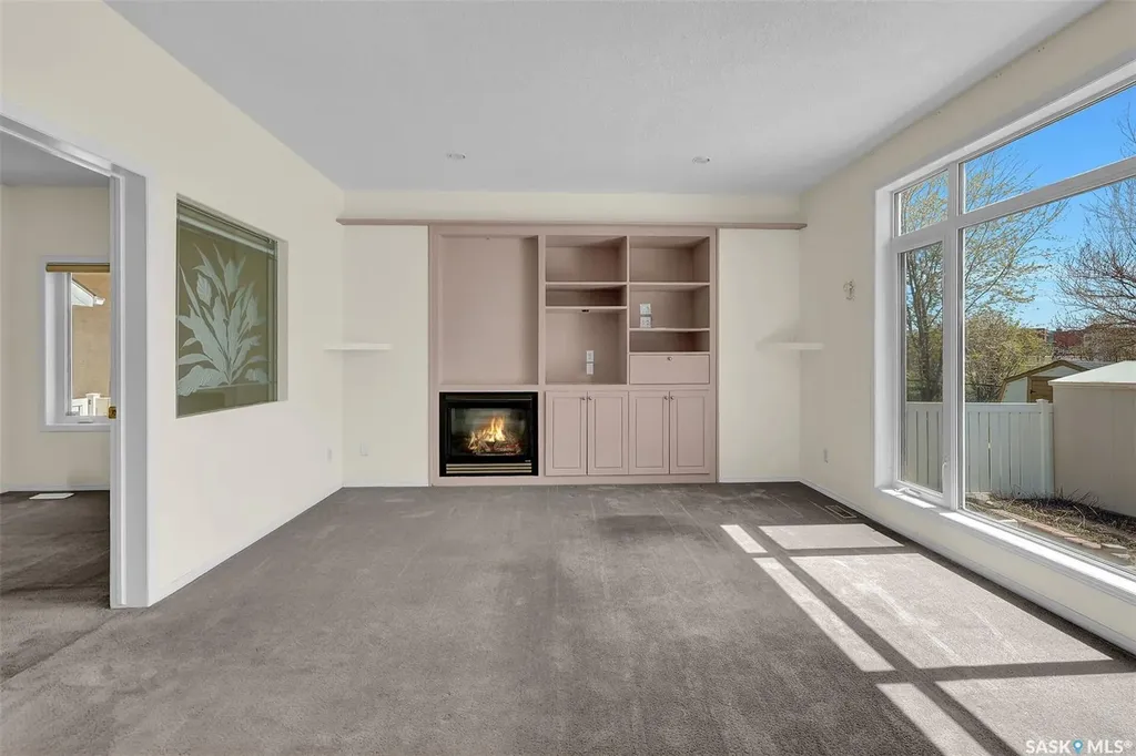 3012 St James Crescent Regina SK S4V 2Z2