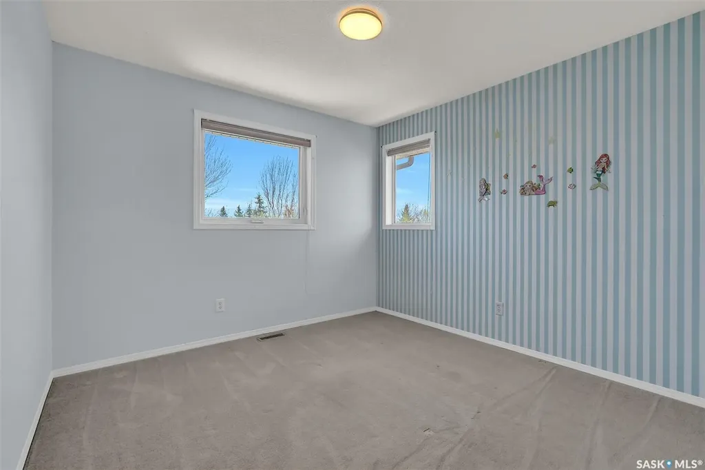 3012 St James Crescent Regina SK S4V 2Z2