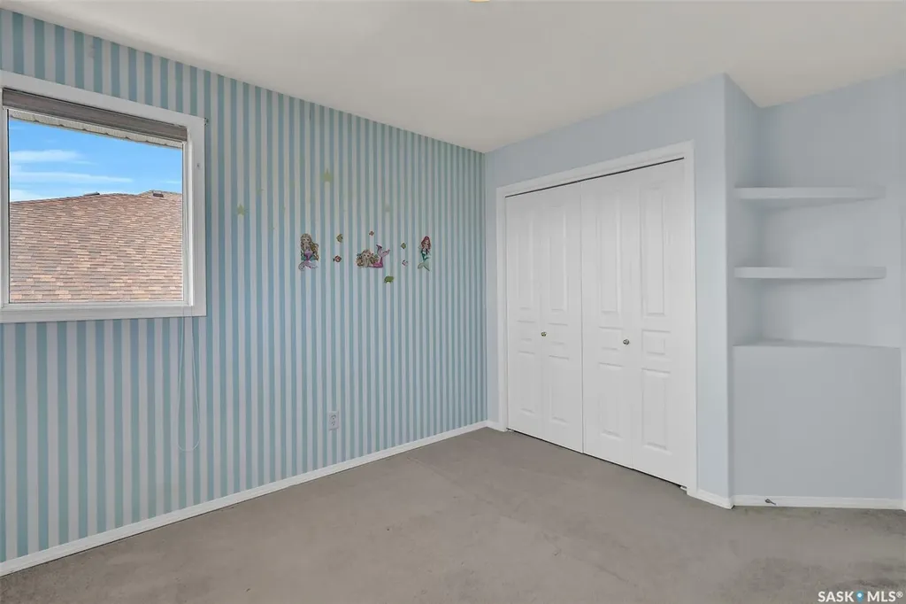 3012 St James Crescent Regina SK S4V 2Z2