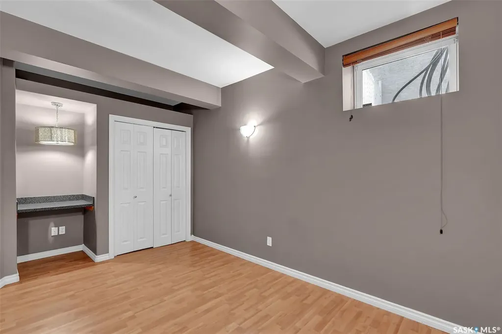 3012 St James Crescent Regina SK S4V 2Z2
