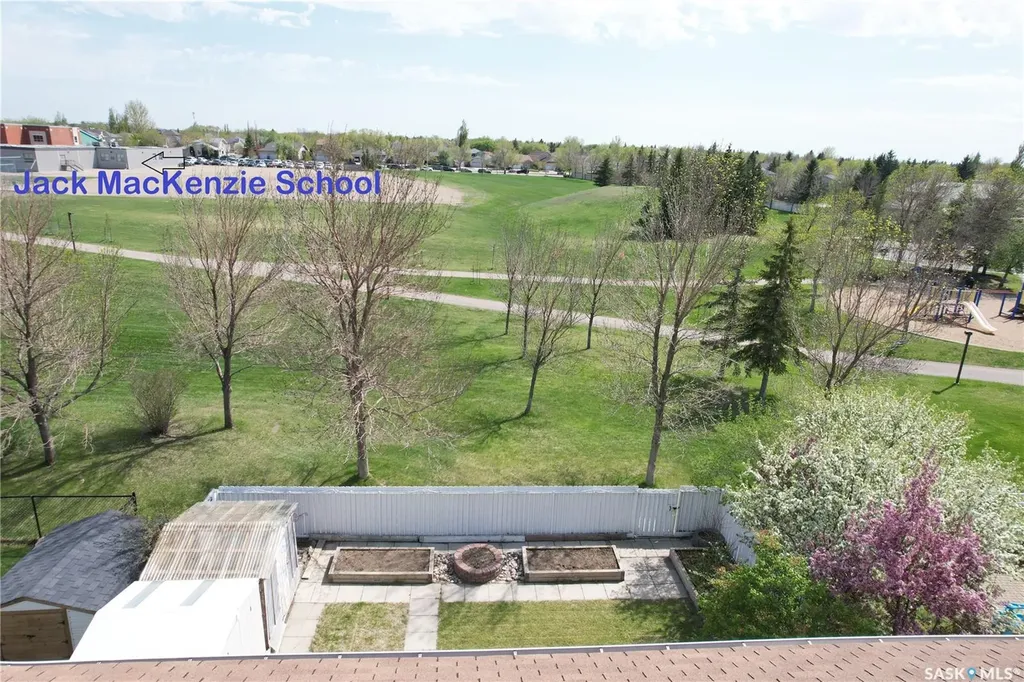 3012 St James Crescent Regina SK S4V 2Z2
