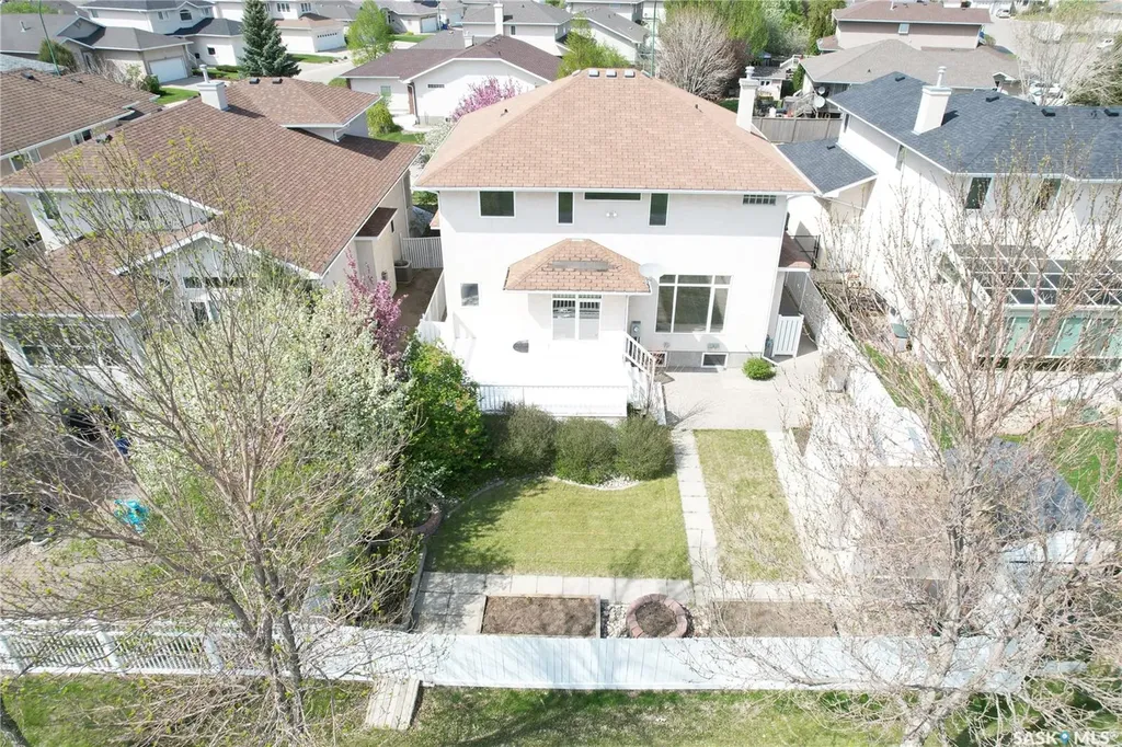 3012 St James Crescent Regina SK S4V 2Z2