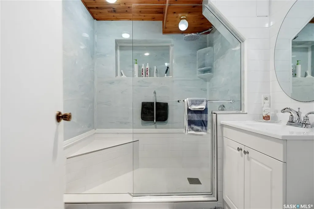 3355 Fairlight Drive Saskatoon SK S7N 4M1