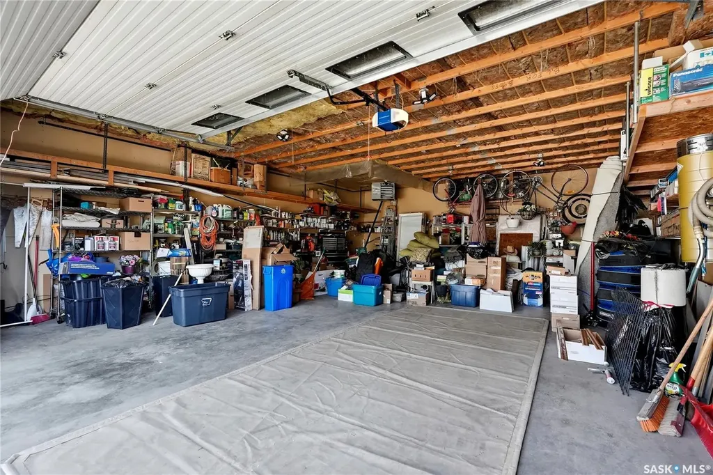 3355 Fairlight Drive Saskatoon SK S7N 4M1