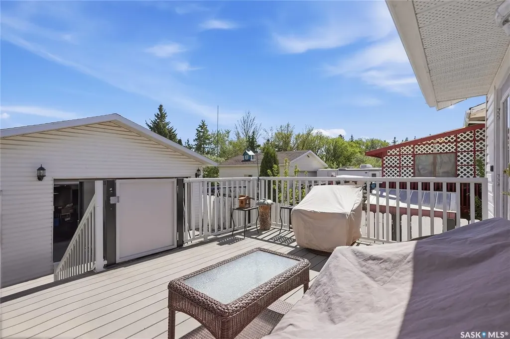 3355 Fairlight Drive Saskatoon SK S7N 4M1