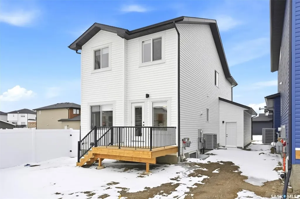 664 Nazarali Lane Saskatoon SK S7V 1X5