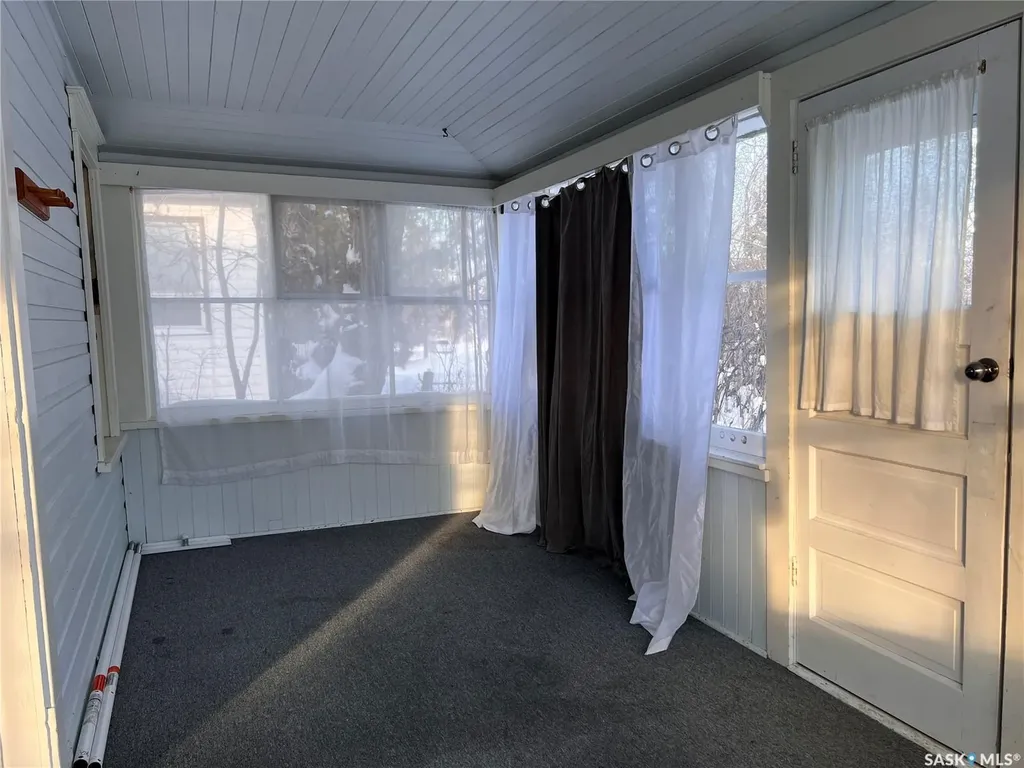 215 7th Street E Wynyard SK S0A 4T0
