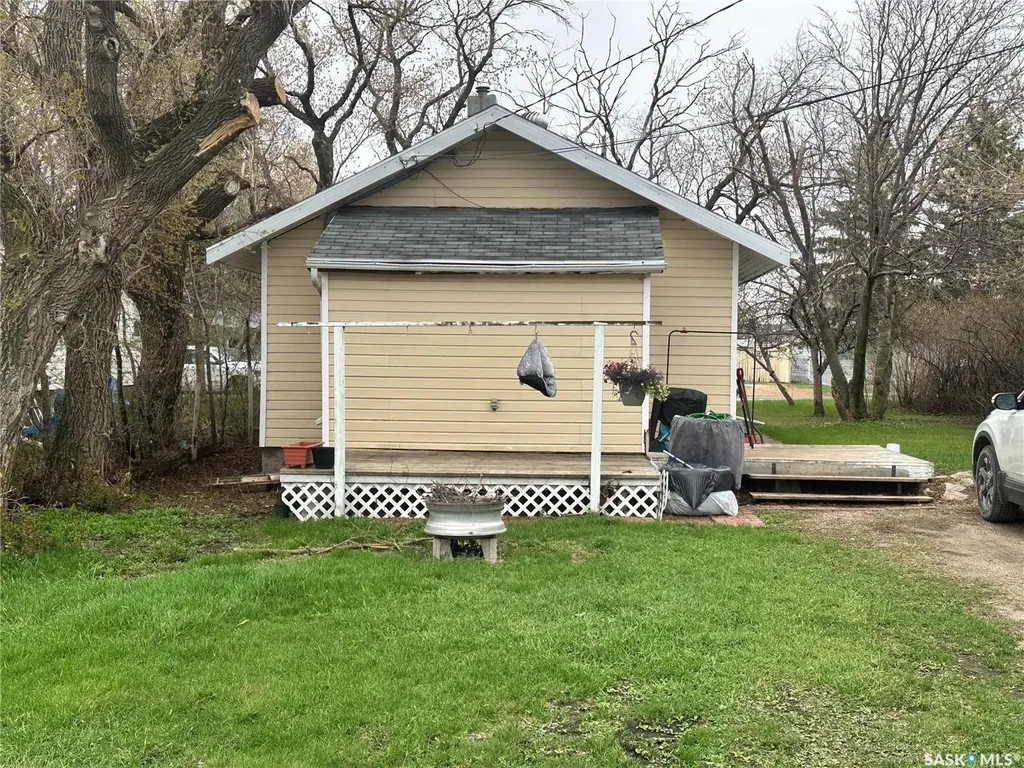 215 7th Street E Wynyard SK S0A 4T0