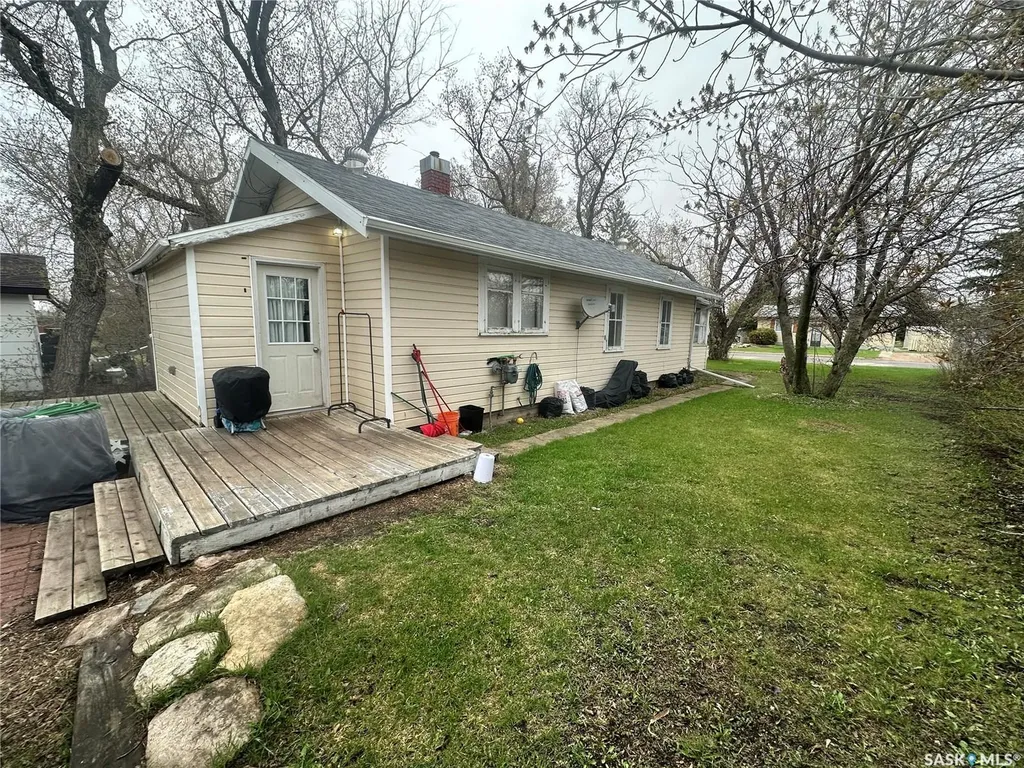215 7th Street E Wynyard SK S0A 4T0