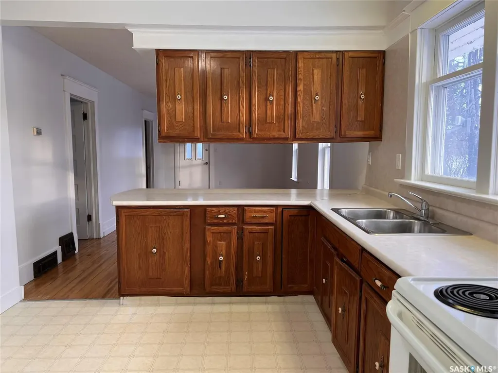 215 7th Street E Wynyard SK S0A 4T0