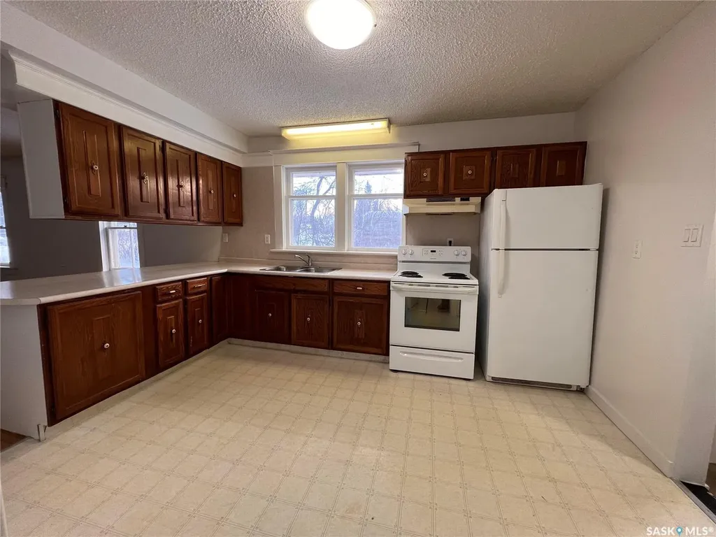 215 7th Street E Wynyard SK S0A 4T0