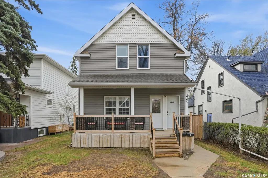 228 8th Street E Saskatoon SK S7H 0P3