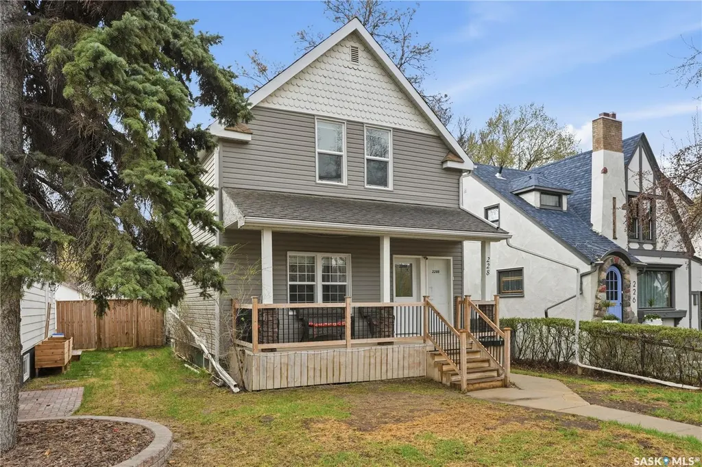 228 8th Street E Saskatoon SK S7H 0P3