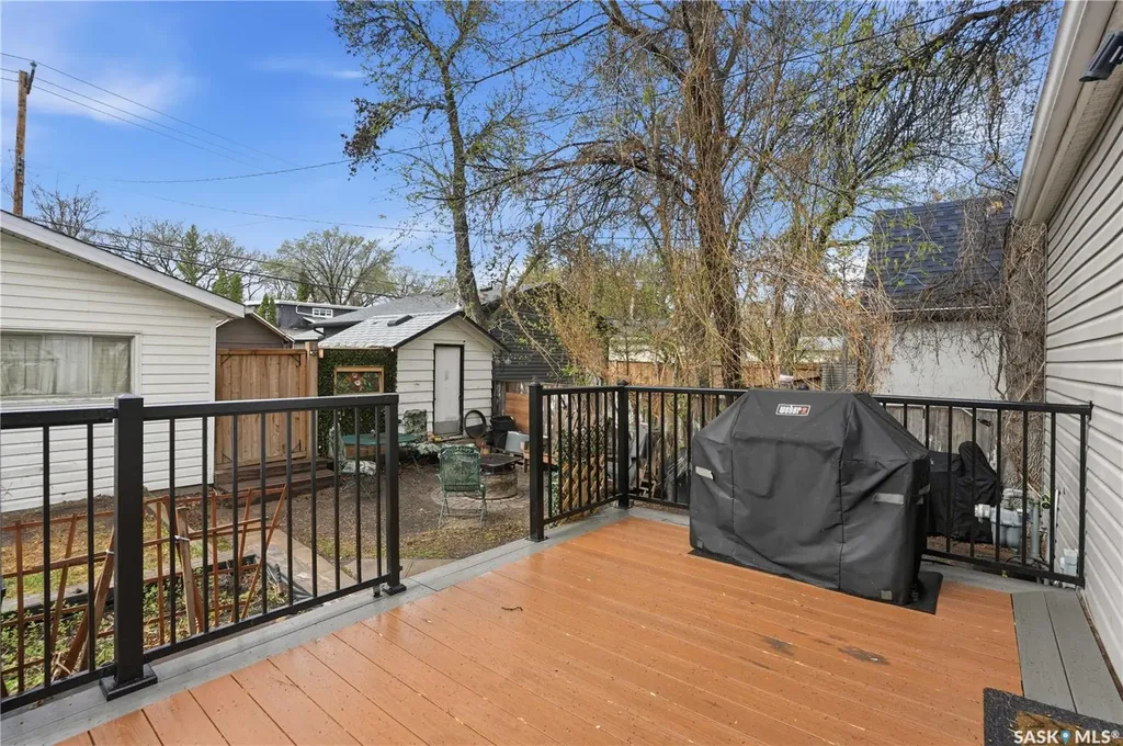 228 8th Street E Saskatoon SK S7H 0P3