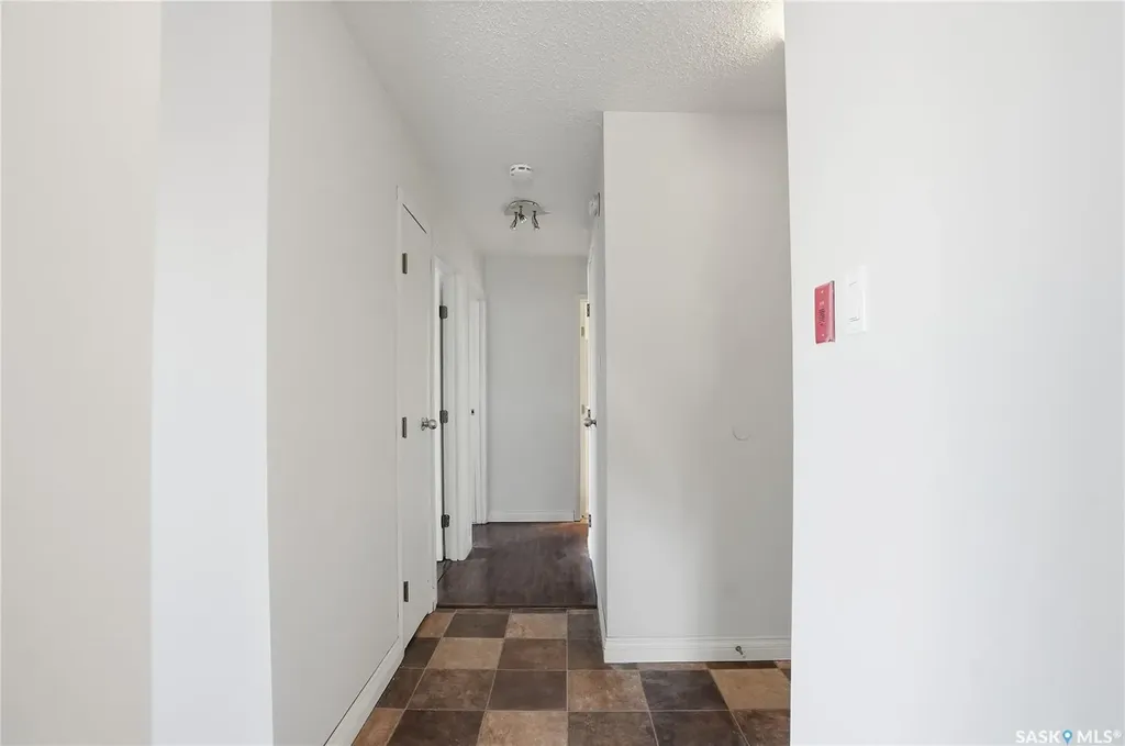 116 Acadia Court Saskatoon SK S7H 4T7