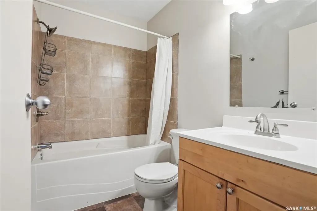 116 Acadia Court Saskatoon SK S7H 4T7