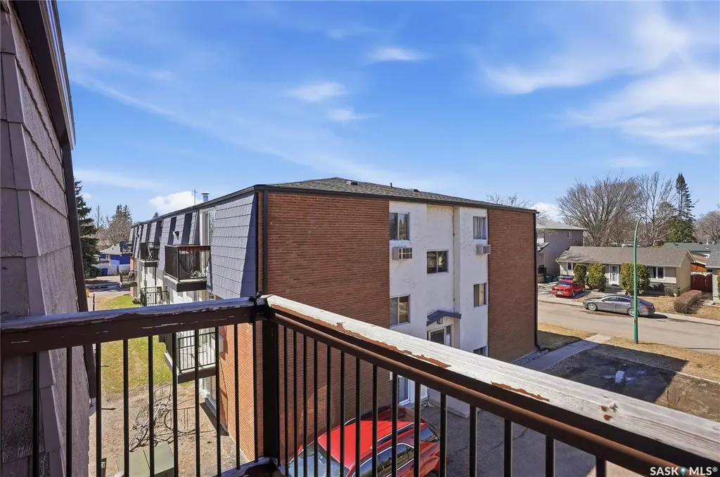 116 Acadia Court Saskatoon SK S7H 4T7