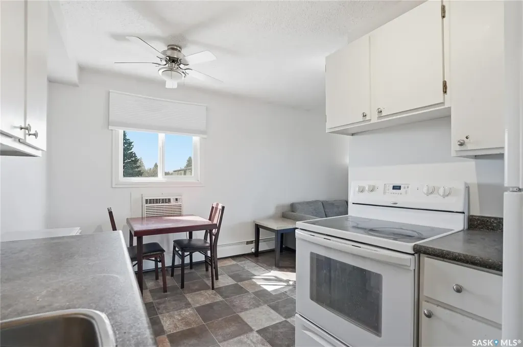 116 Acadia Court Saskatoon SK S7H 4T7