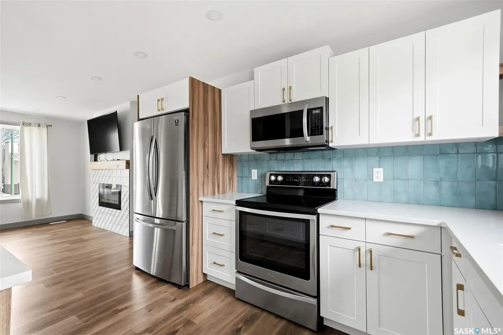 306 Howe Place Regina SK S4R 8M5