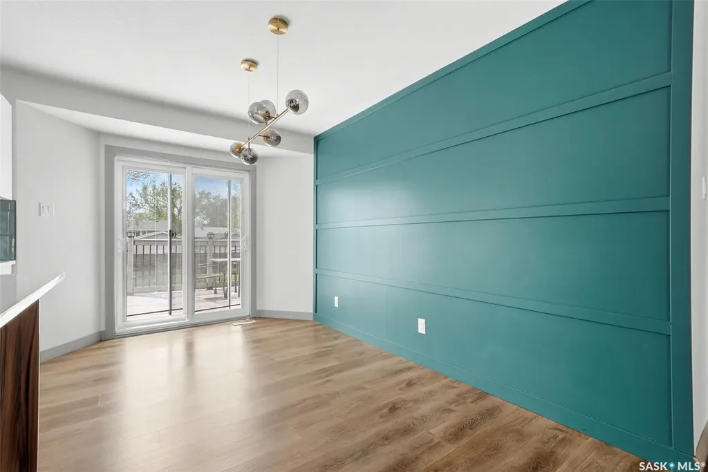 306 Howe Place Regina SK S4R 8M5