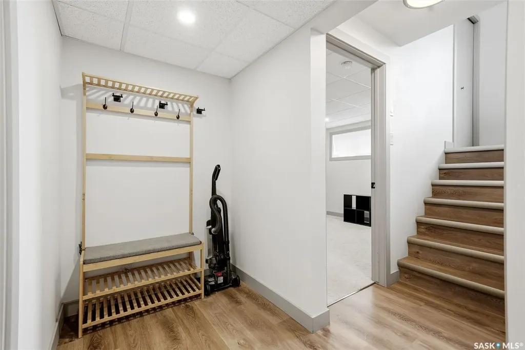 306 Howe Place Regina SK S4R 8M5