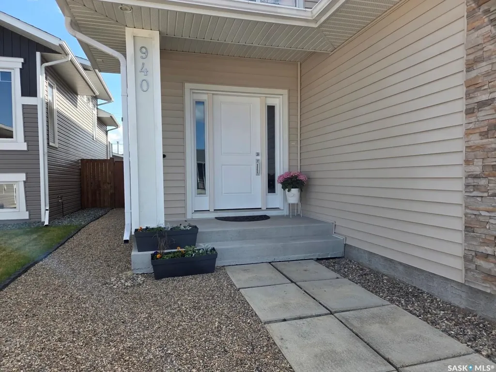 940 Rock Hill Lane Martensville SK S0K 0A2