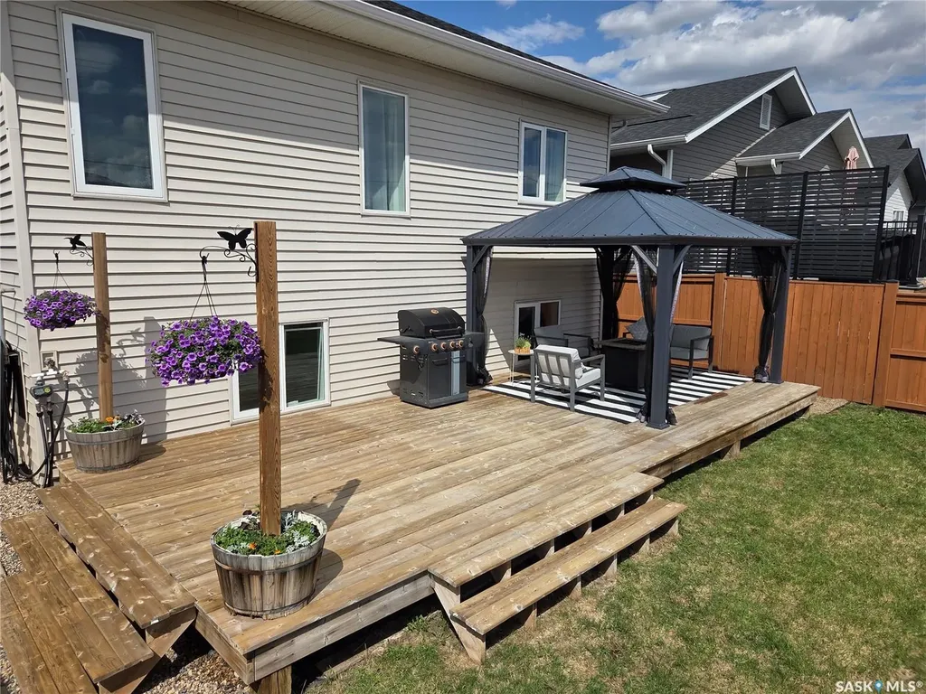 940 Rock Hill Lane Martensville SK S0K 0A2