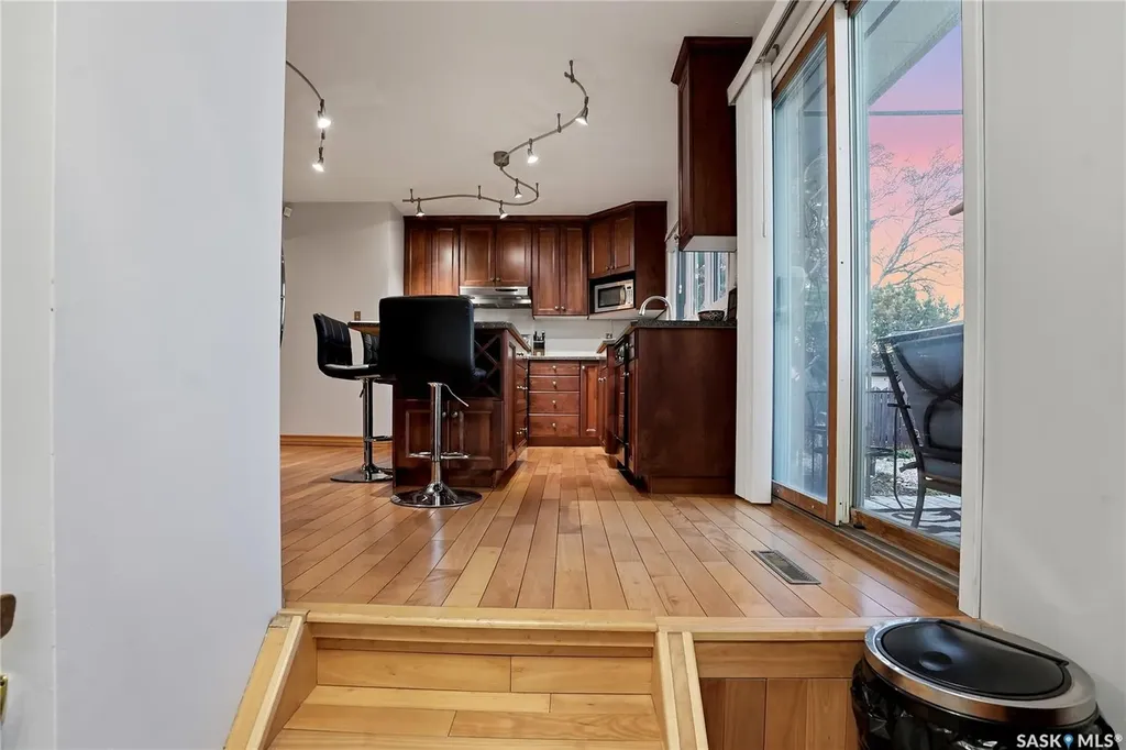 2225 Easthill Saskatoon SK S7J 3E1