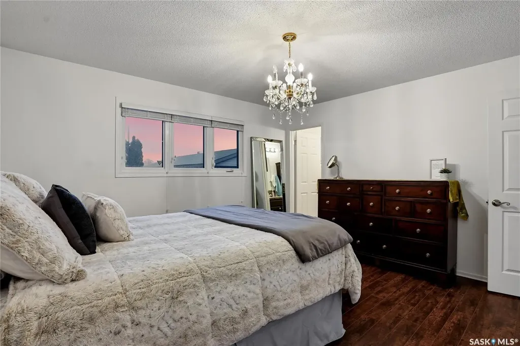 2225 Easthill Saskatoon SK S7J 3E1