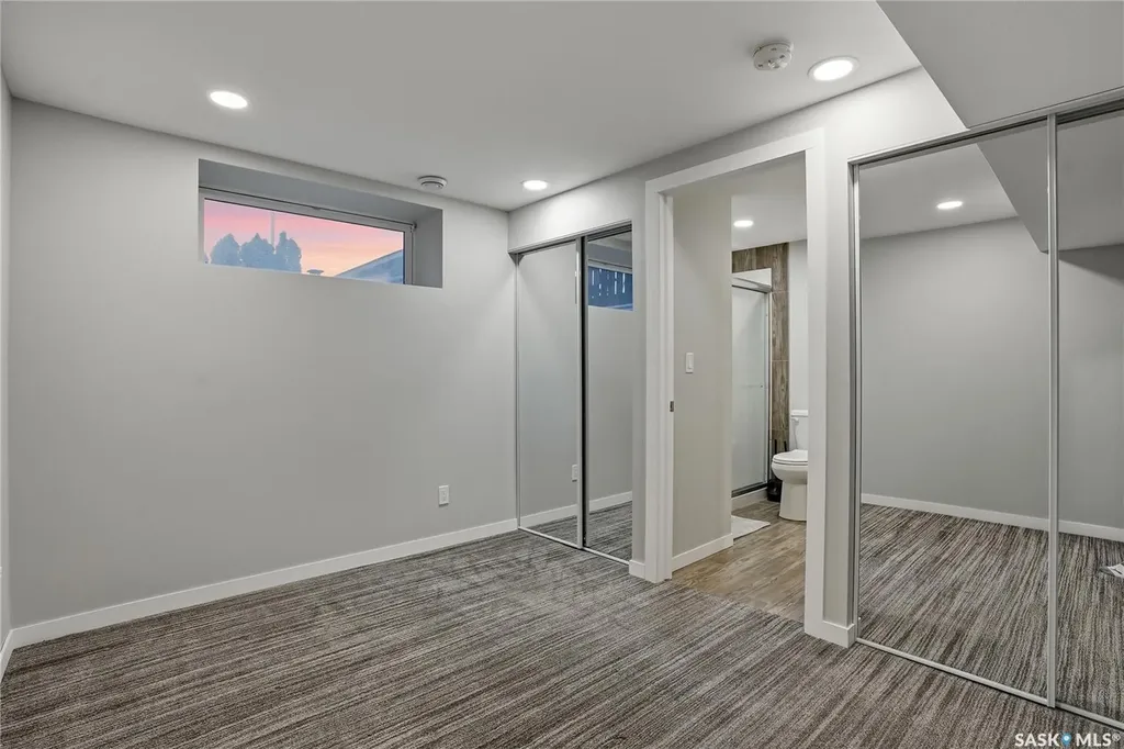 2225 Easthill Saskatoon SK S7J 3E1
