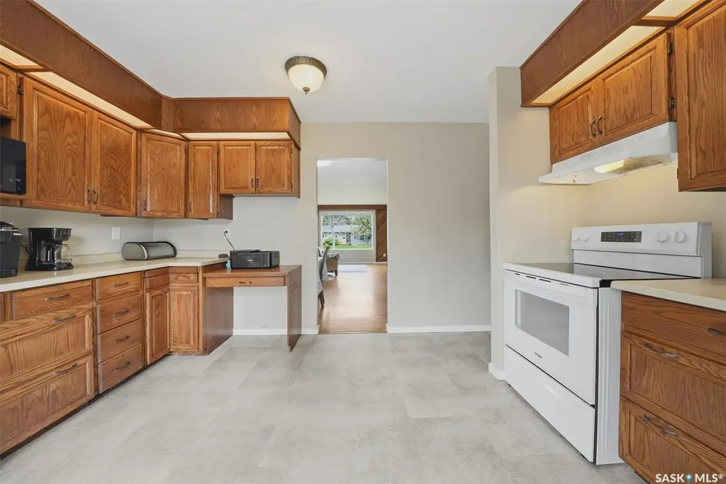12 Murphy Crescent Saskatoon SK S7J 2T4
