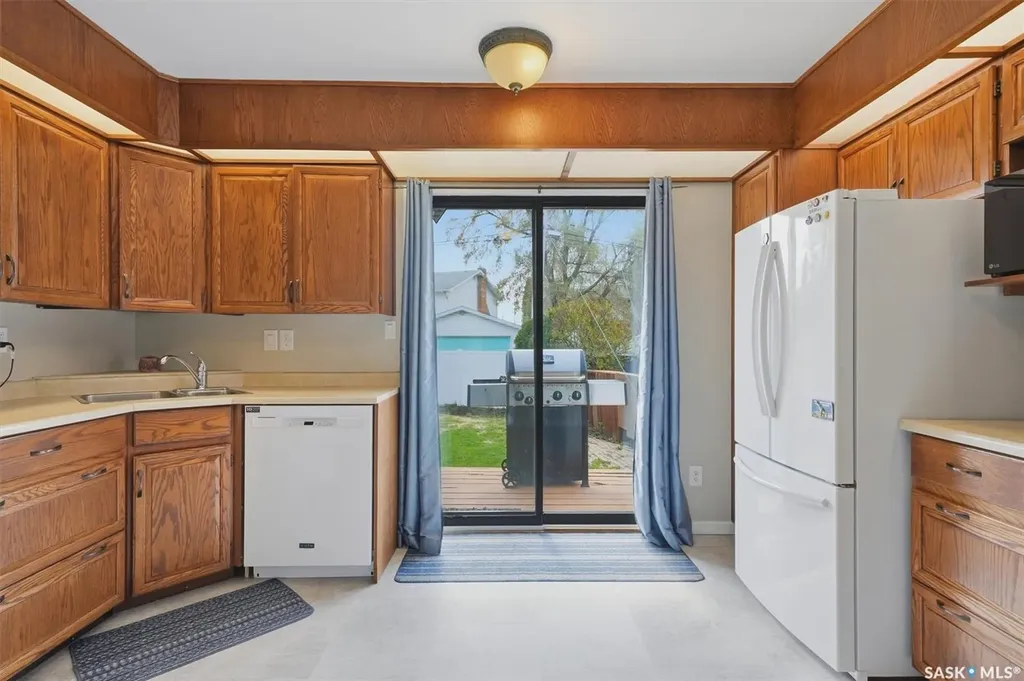 12 Murphy Crescent Saskatoon SK S7J 2T4